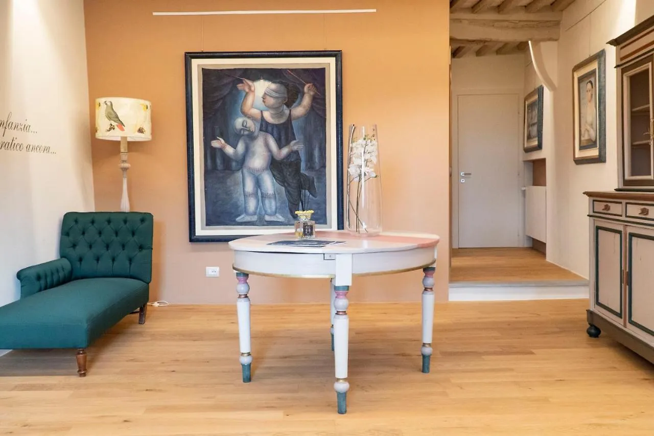 Losanna Suites Campiglia Marittima 0*,